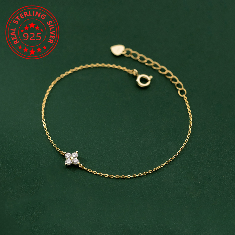 Image of S925 Sterling Silver Thin -leaf Clover Flower Bracelet Female Fashion Small Daily Wear Additions Silver Weight 0.8g