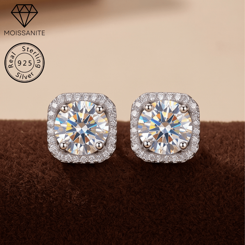 1 Pair Brilliant Round Cut Moissanite Stud Earrings in 925 Silver