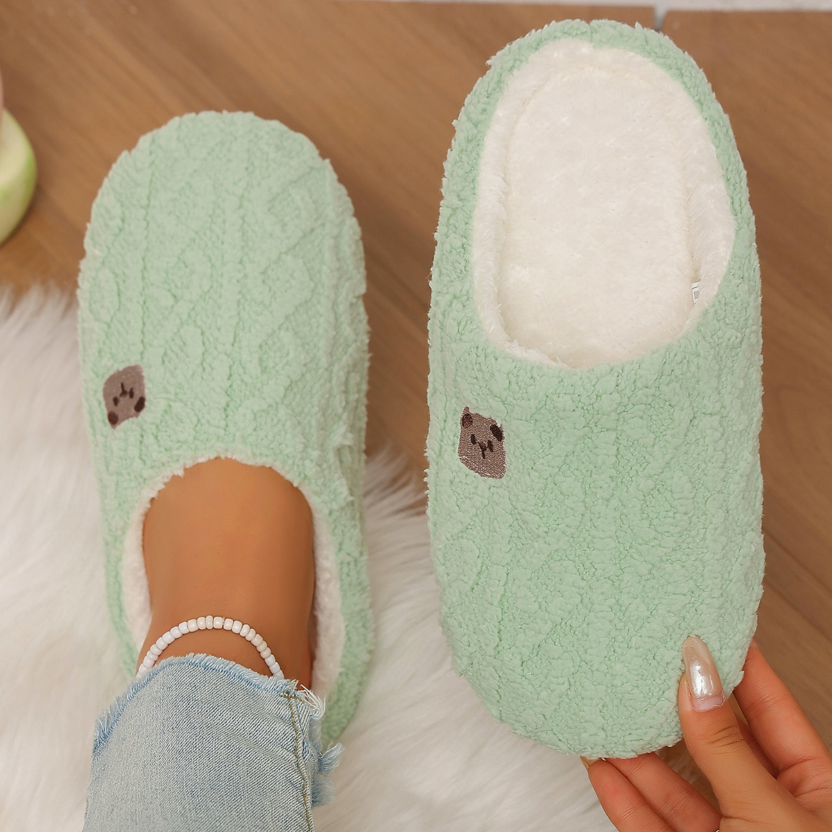 TEMU Autumn/winter Cute Bear Embroidered Half-slippers For Women, Cable Knit Plush Thickened Slippers, Home Bedroom Soft-soled Warm Slippers, Women
