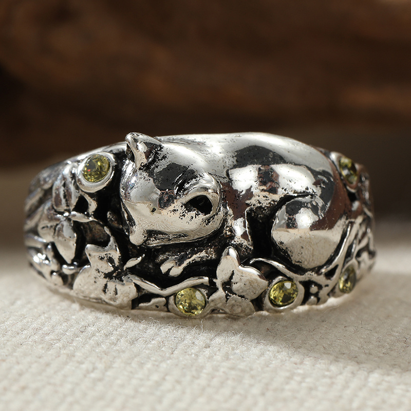 Vintage Green Synthetic Cubic Zirconia Maple Leaf Ring, Gift