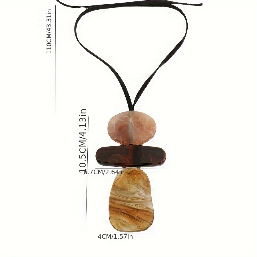 G Shape Pendant Necklace with Tortoiseshell Resin