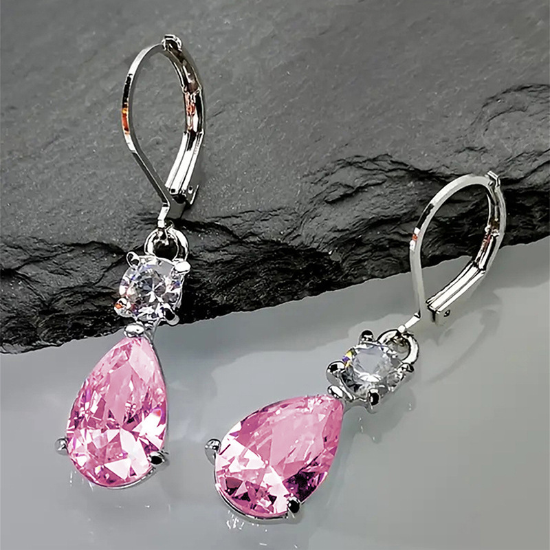 Image of Stylish And Sophisticated Drop Earrings Featuring Synthetic Zirconia, Perfect For Women To Wear On Casual , Parties, Vacations, Or Formal Events