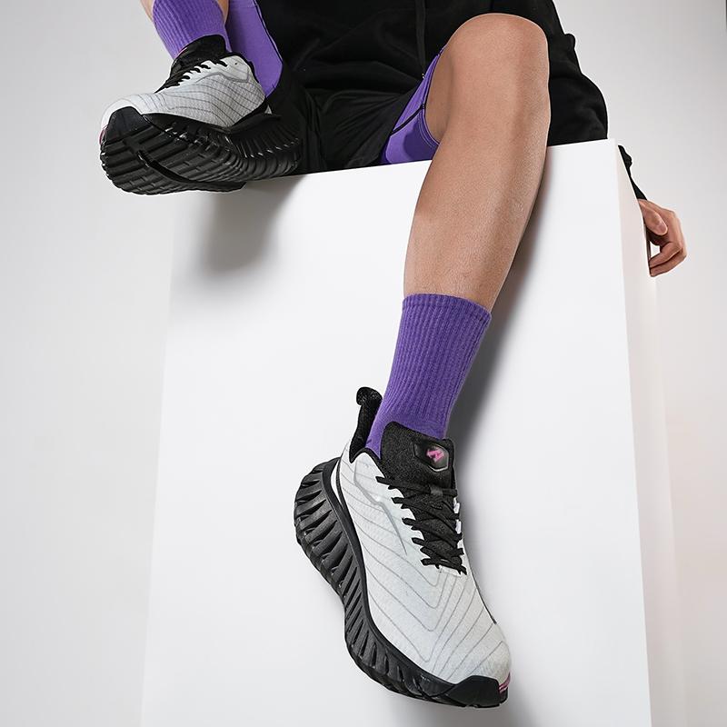 Men'S Casual Sports Footwear Available in White, Black, Blue, And Green, Sizes 36 to 46. These Shoes Are Lightweight, Breathable, And Designed for Comfort During Everyday Use And Outdoor Activities