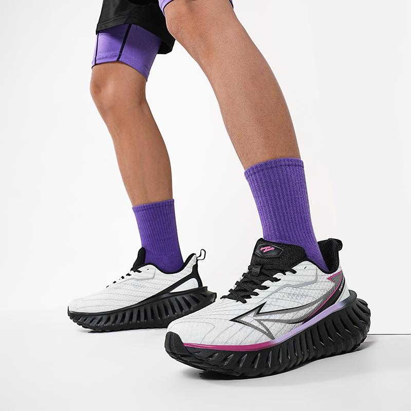 Men'S Casual Sports Footwear Available in White, Black, Blue, And Green, Sizes 36 to 46. These Shoes Are Lightweight, Breathable, And Designed for Comfort During Everyday Use And Outdoor Activities