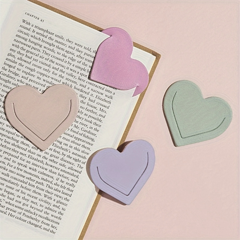 

4pcs Creative And Heart-shaped Bookmarks Colors Student Literary Love Bookmarks Reading Literature Hobbyist Gift Page Separators Double-sided Clips For Diaries And Books