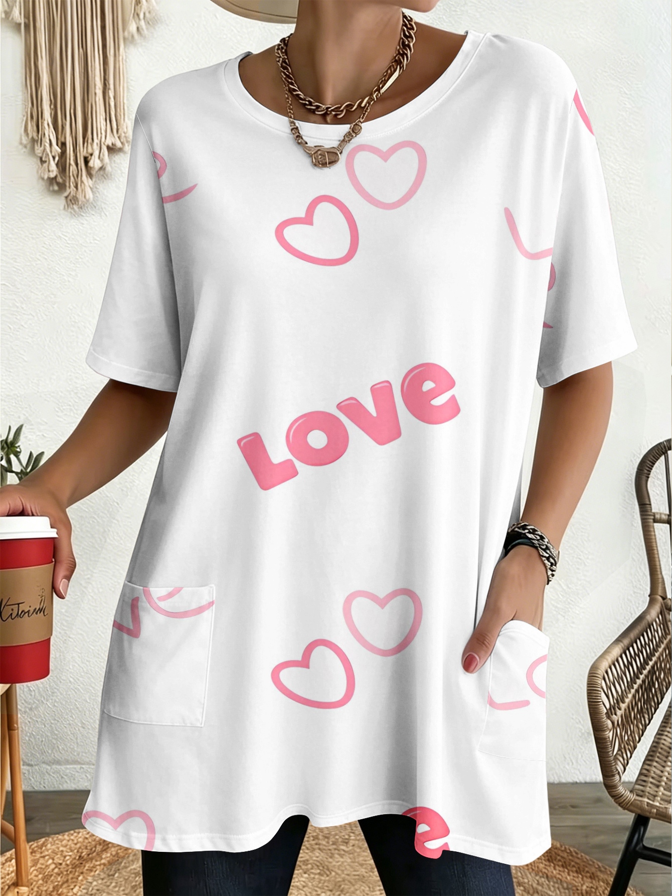 품목 사진 플러스 사이즈 여성용 캐주얼 스포츠 티셔츠 (포켓 디자인) - 핑크 하트 & love 레터 패턴, 여름용 다용도 캐주얼 웨어, 편안하고 통기성 좋음, 패셔너블하고 연령감 줄임