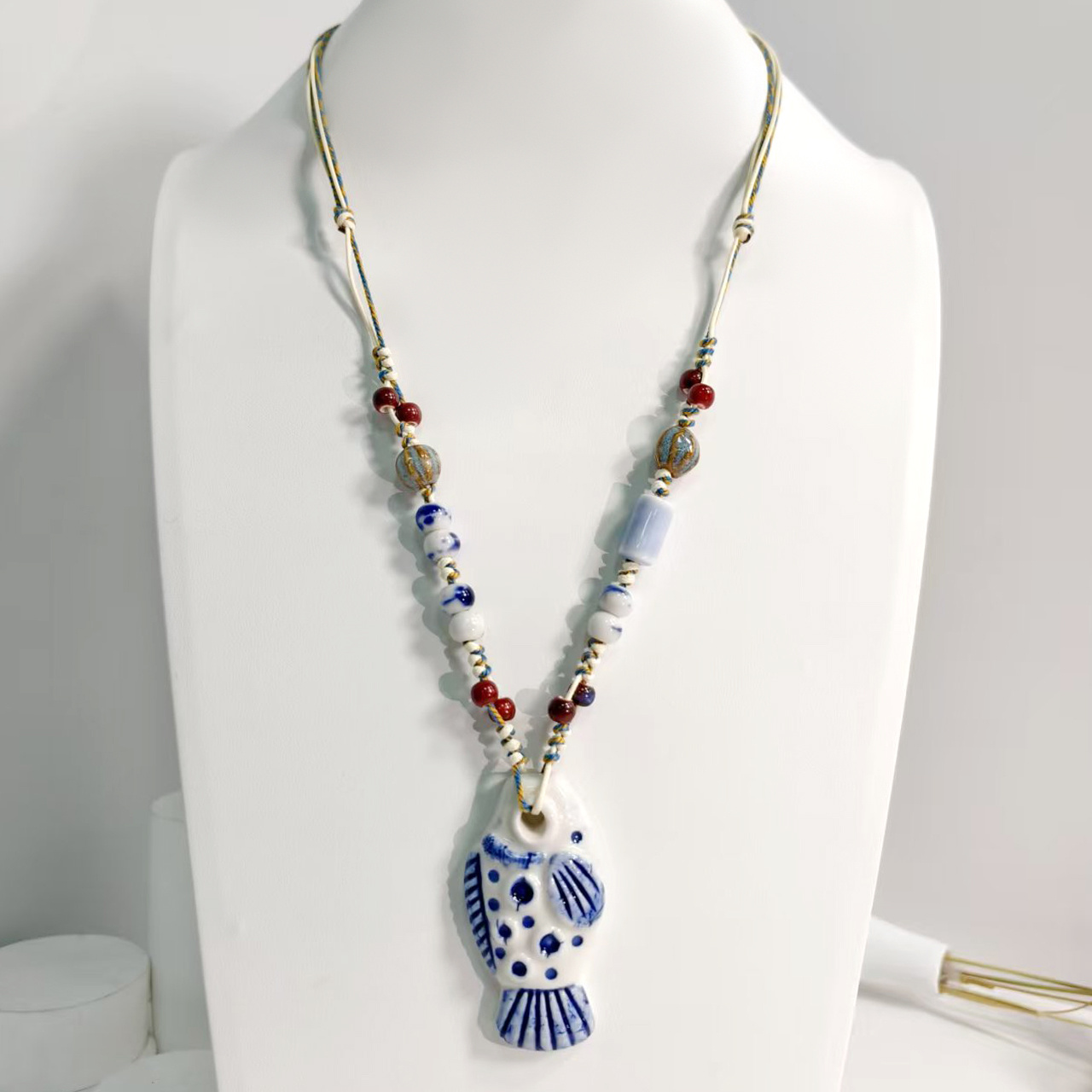TEMU Collier en céramique Fait Main Année Après Année Poisson Pull Collier en Céramique Féminin Bénédictions pour le Nouvel An