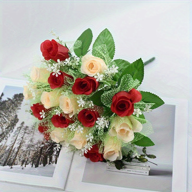 Realistic Artificial Rose Bouquet with Fade-Resistant Plastic Flowers