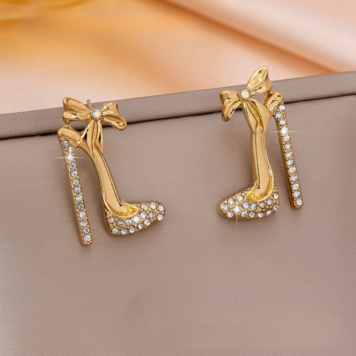TEMU Pendientes de clavos de de lujo para mujer, diseño de con de diamantes de dorados, pendientes de estilo
