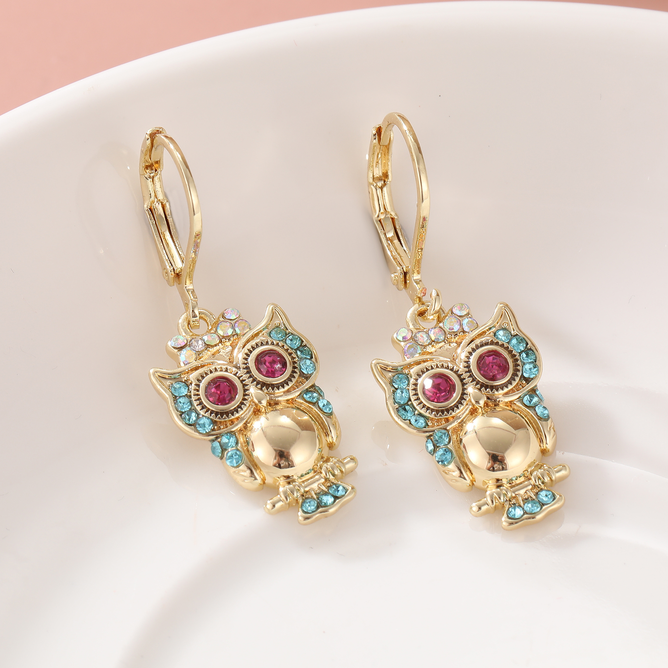 Image of Creative Retro Owl Pendant Earrings With Cute Animal Jewelry, Suitable For Holiday Parties To Wear, For Woman