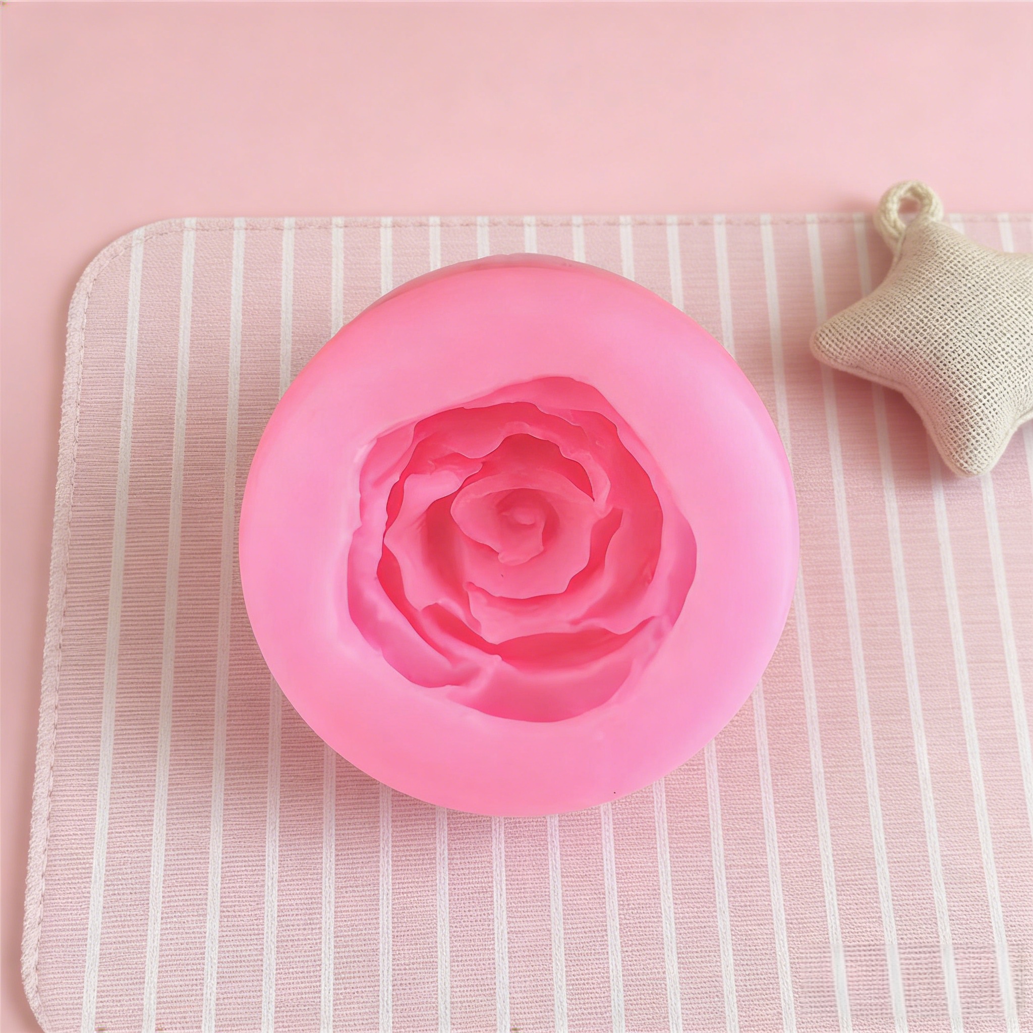 TEMU Molde de silicona para cera de yeso de aromaterapia con forma de tarjeta pequeña , molde de jabón a , molde a , rosa de multicapa , molde