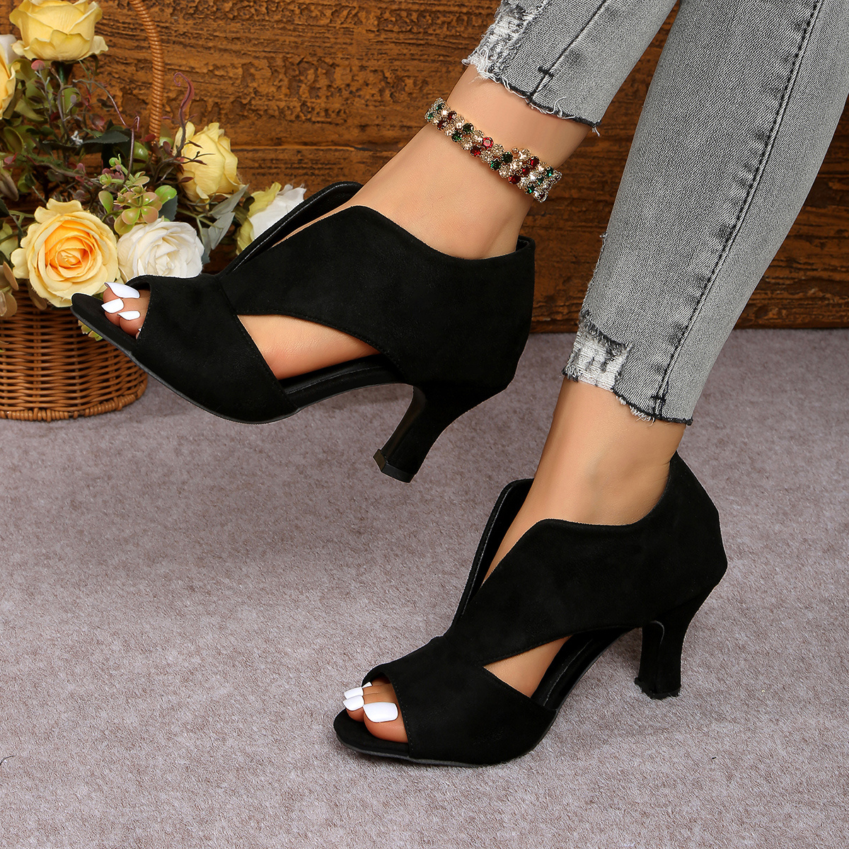 Zosivc Velvet Cross-v Mouth High Heel, Fish Mouth Chunky Heel High Heels, Commuter Temperament All-match Women's…: retailer-supplied image