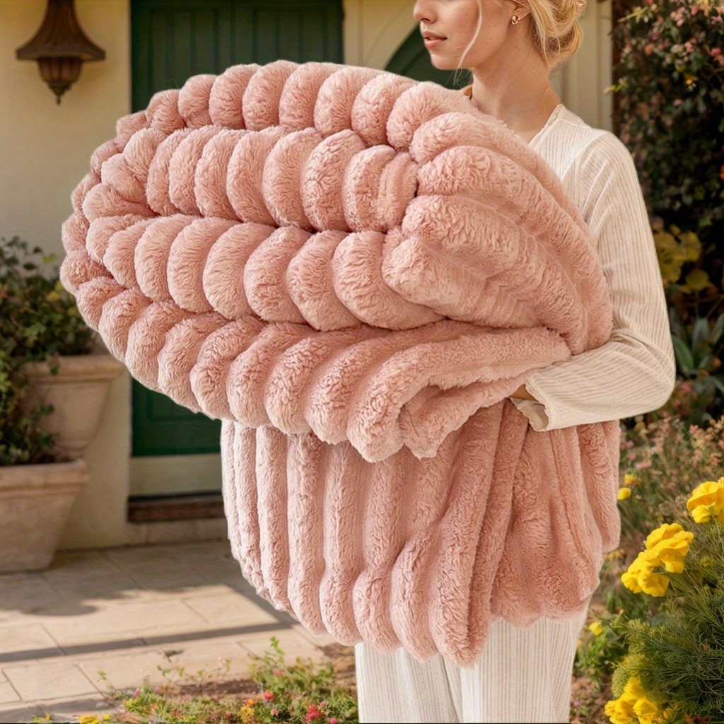 Multifunctional Imitation Rabbit Fur Blanket, Double-Sided Fleece for Warmth, Nap Blanket, Air Conditioning Blanket, Warm And Comfortable, Universal for 4 Seasons. Suitable for Office Naps, Outdoor Camping, Hiking, Fishing, Etc.