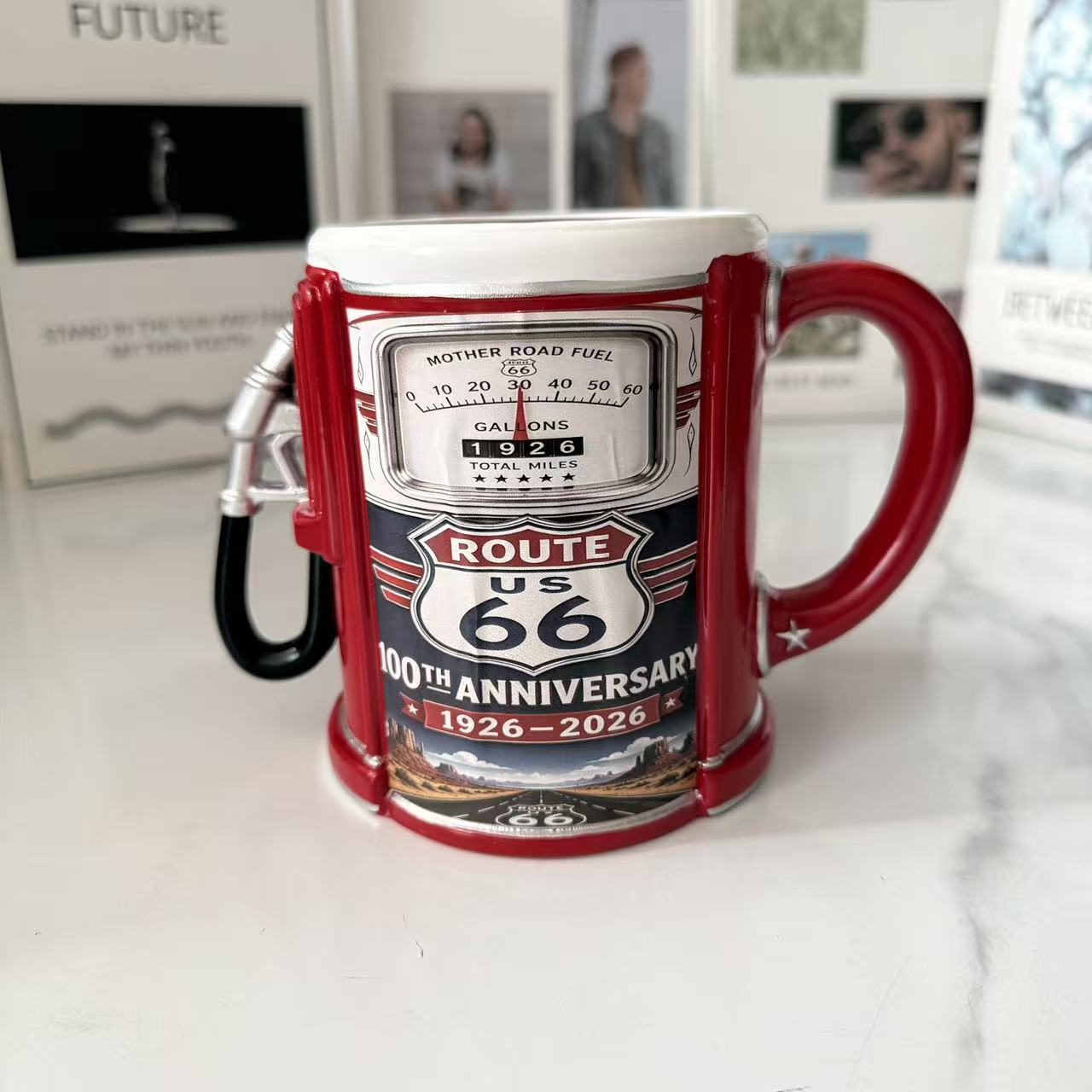 TEMU Ornement de pompe à essence vintage - Figurine de distributeur de pour le anniversaire, décoration de station-service rétro en résine adaptée
