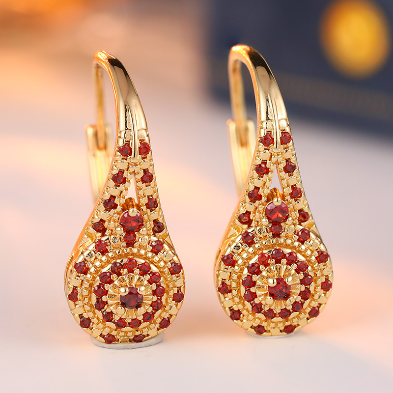 Ladies' Retro Palace Style Circular Earrings