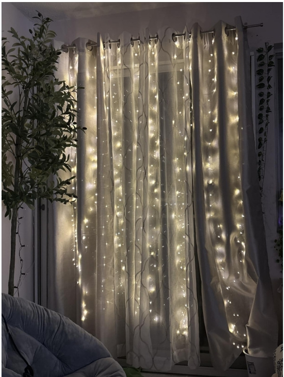 LED Fairy Curtain Lights, Fairy Curtain Lights for Bedroom, Cold White USB Plug-in 8 Modes Chandelier String Lights with Remote Control, Suitable for Christmas, Bedroom, Indoor, Wedding, Party, etc. Decoration, Suitable for All Seasons