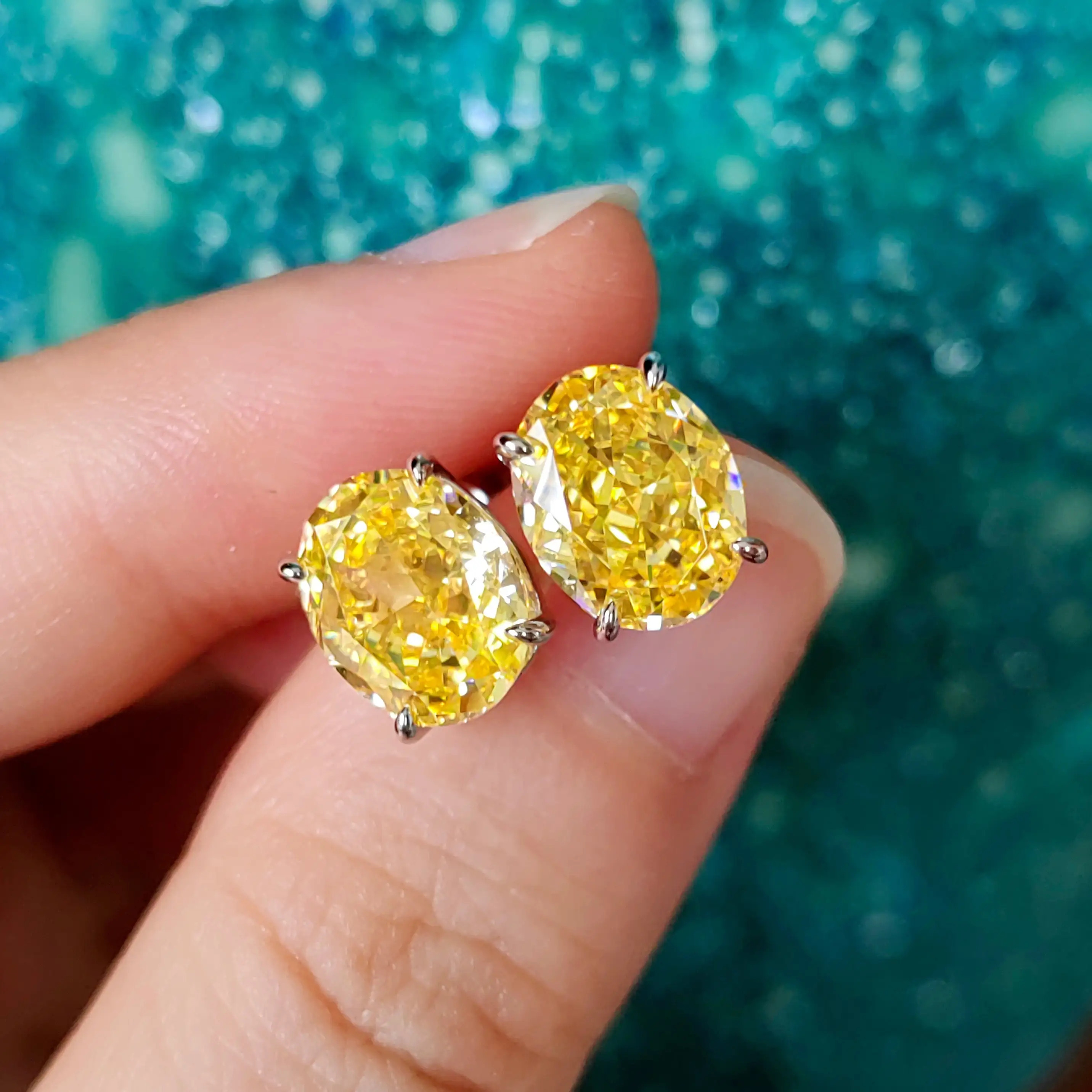 Women's S925 Sterling Silver Oval Stud Earrings