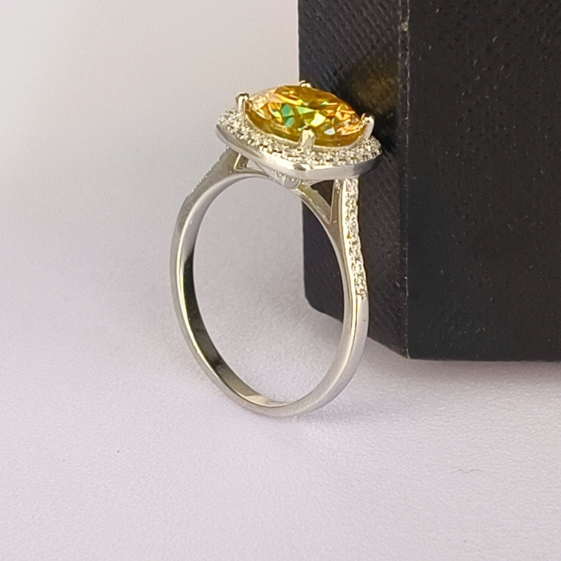 1/2/3 Carat Classic Yellow Square Baguette S925 Moissanite Ring