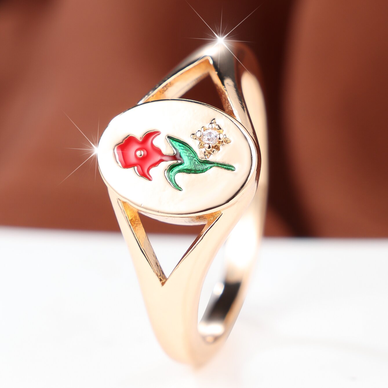 Women's Floral Pattern Hollow Design Ring