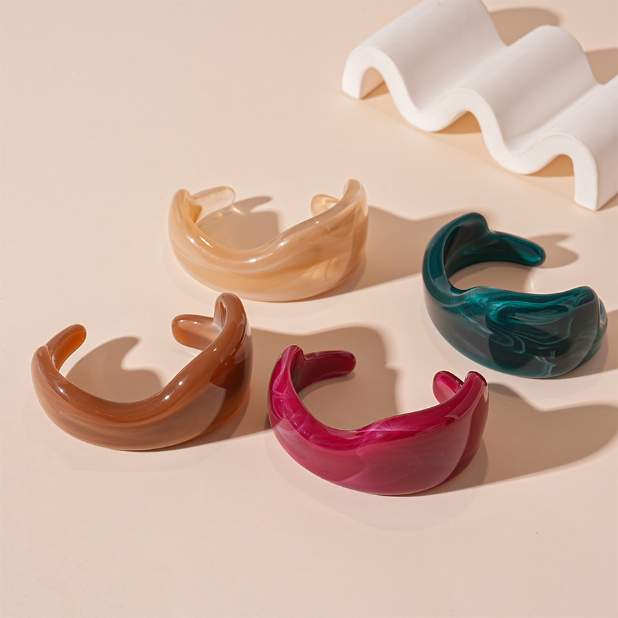 4pcs 1pc Niche Vintage Gradient Acrylic Bracelet for Women