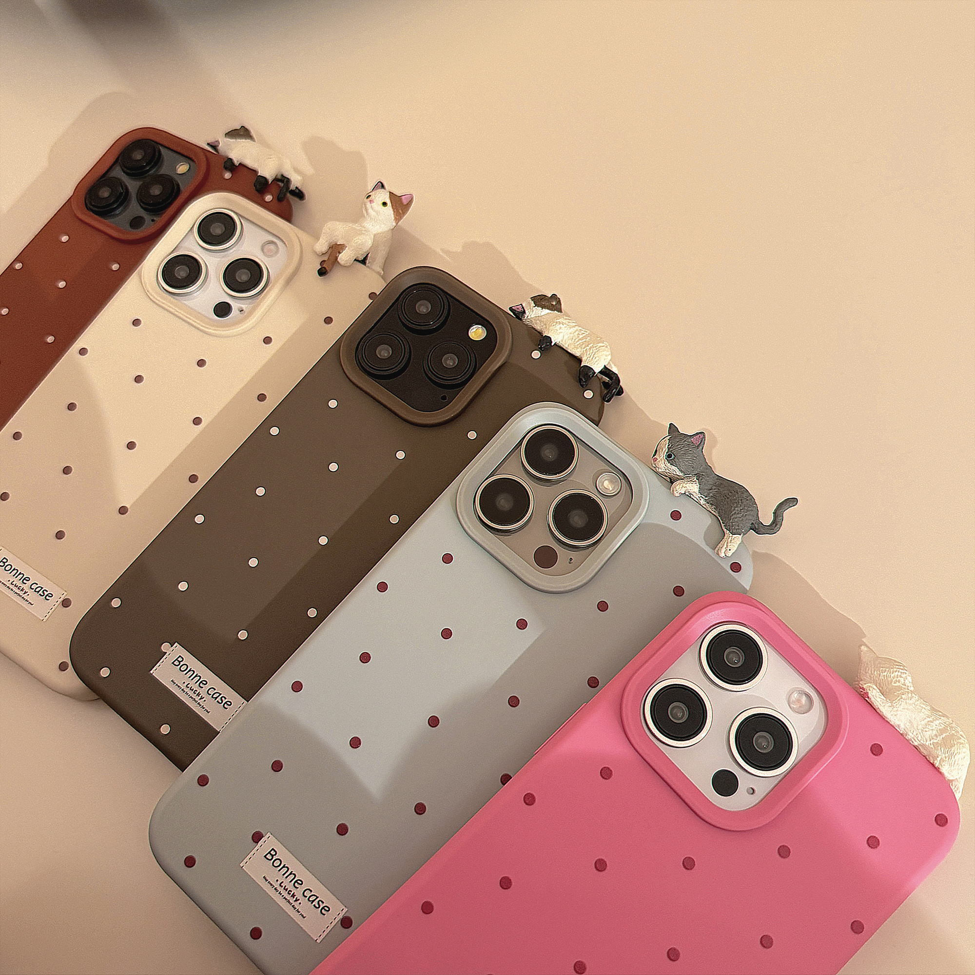 

Simple Wave Dot Cute - Mobile Phone Case Suitable For Apple 16/15/14/13/12 Series