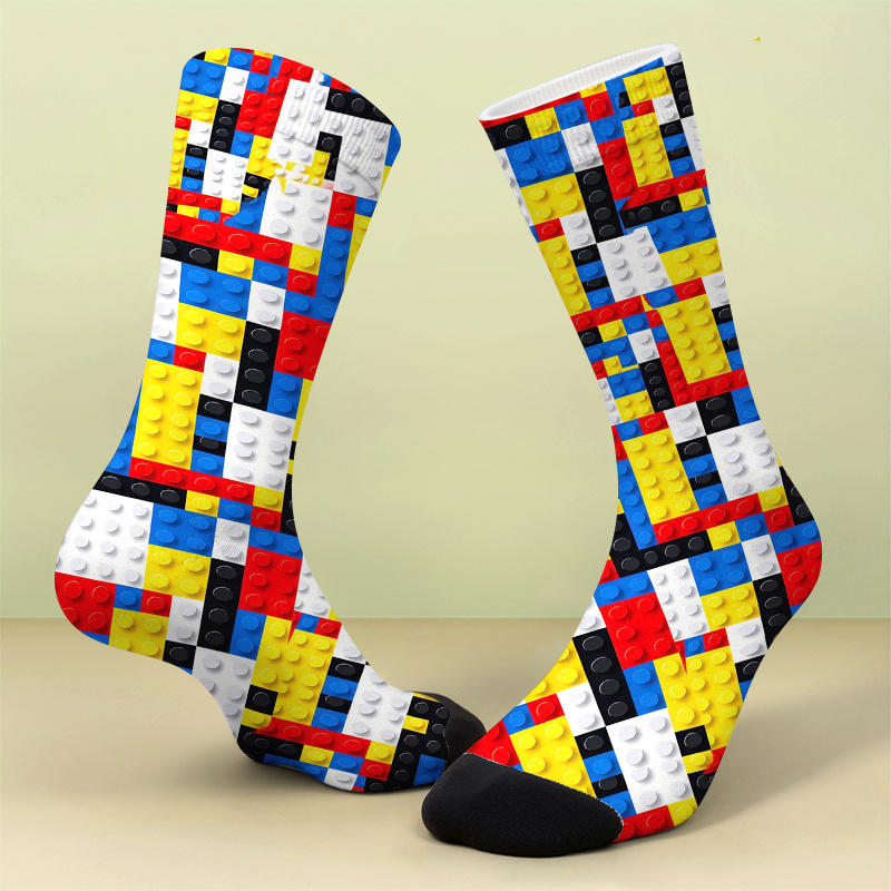 TEMU Une paire de chaussettes imprimées motif brique vibrant - colorée aux , douces, confortables, respirantes, originales, mignonnes et cadeau fou
