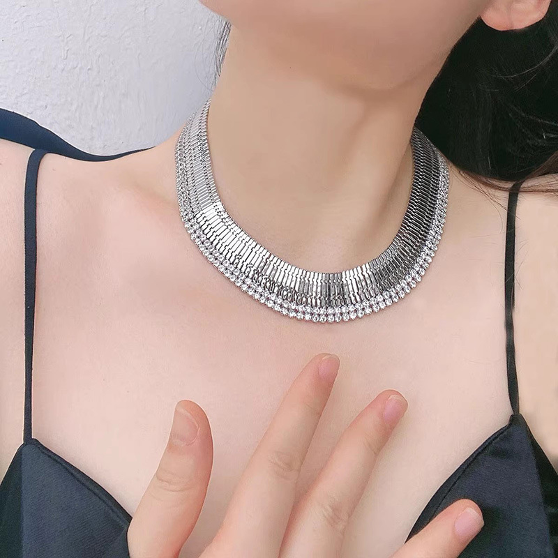 TEMU 1pc European And American Exaggerated Wide Strap Chain Necklace Light Luxury And High-end Choker Collarbone Necklace