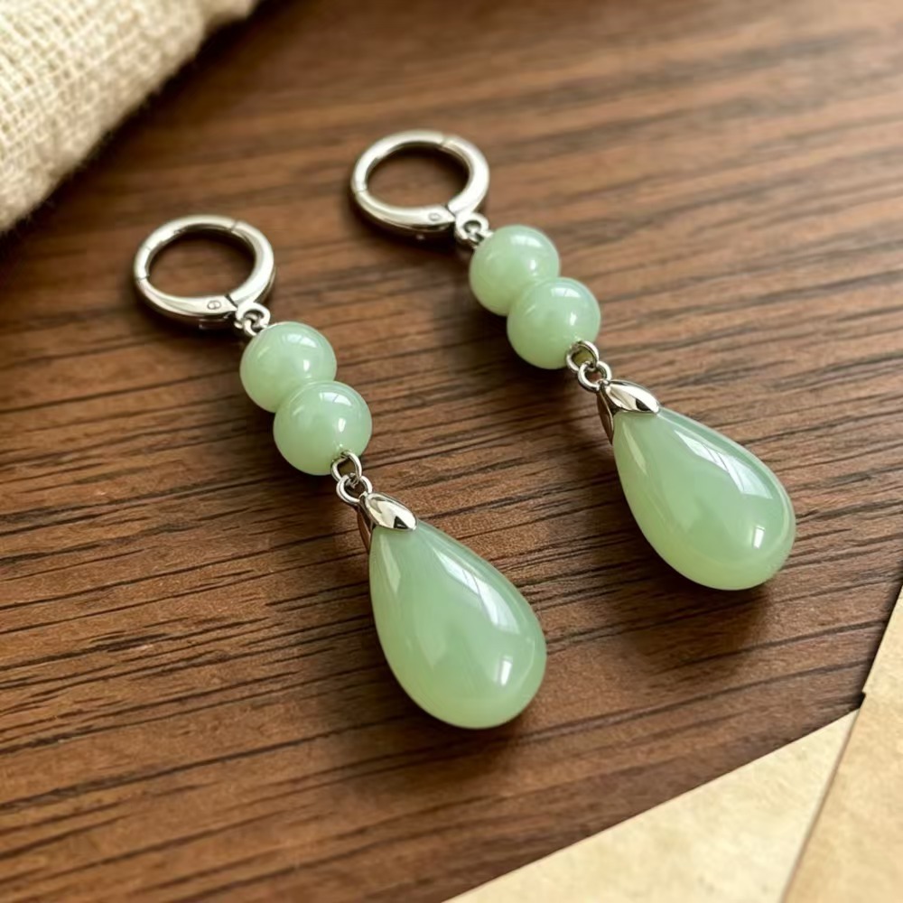 TEMU Un pendentif des femmes, un long conçu avec des perles rondes en résine et des d'eau. d'oreilles et rouges profondément aimées des femmes et