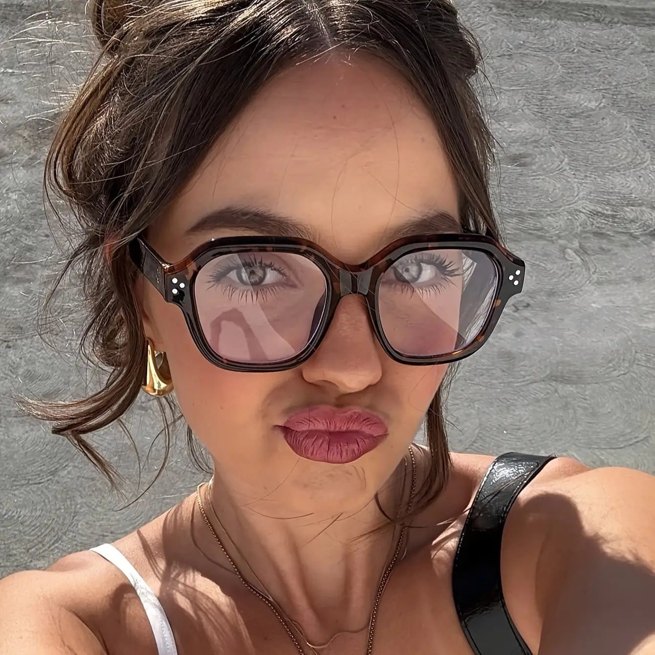 Women Tortoiseshell Round/square Glasses- Tortoiseshell Brown Frame With Golden Metal Hinges, Non-round And Square Glasses