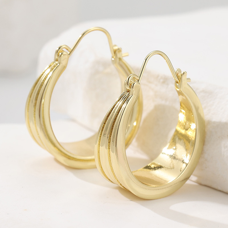 Women's Handmade Copper Retro Striped Circle Pendant Earrings