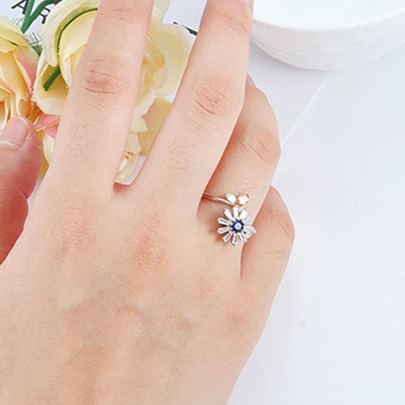 4pcs stainless steel spinner rings set for men and women fidget anxiety relief rings elegant y2k style ideal for parties and gifts Product details 1