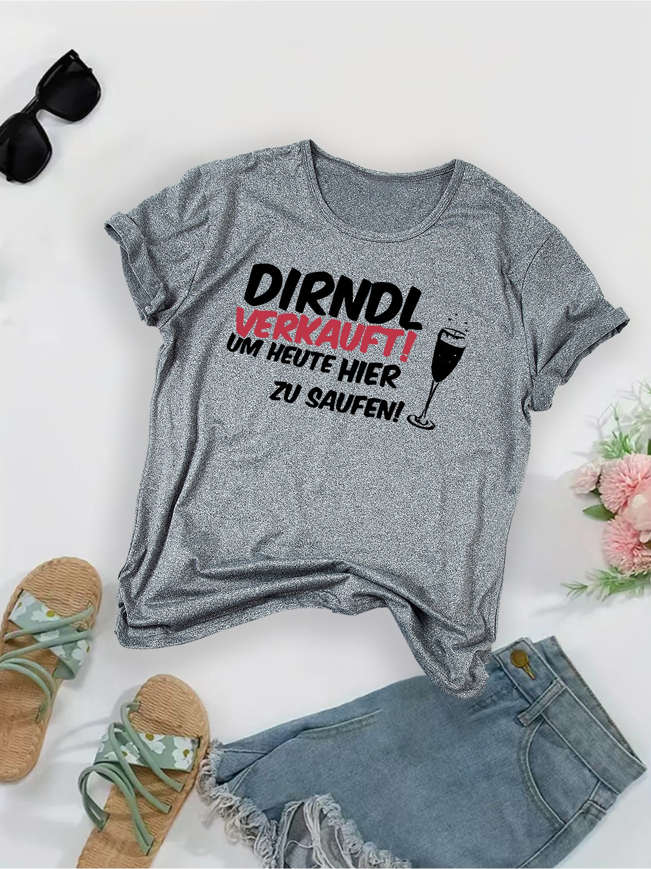 1pc Women S   Dirndl Graphic T-Shirt - Soft Breathable Tee with DIRNDL VERKAUFT UM HEUTE   ZU SAUFEN Beer Mug Print - Lightweight Everyday Summer Top for Oktoberfest, Parties & Casual Outfits -     Women S Clothing, Party Attire, Y2K Style Shirt, Stretchable Fabric, Festival Clothing,  , Printed Blouse, Festival  