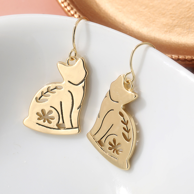 TEMU Boucles d'oreilles mignonnes et rétro de crochet de chat avec motif imprimé , parfaites pour les cœurs, d'anniversaire et d'oreilles exquises