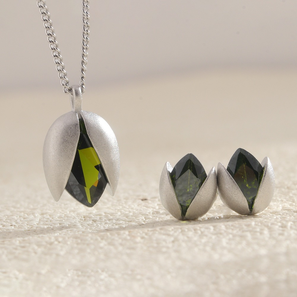 TEMU 2pcs New Style Pistachio Earrings Necklace Set For Women, Fashionable Design, Simple And Versatile, High-end Luxury Earrings