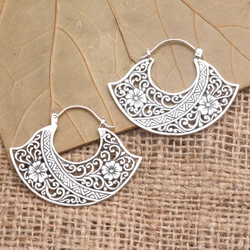 Women's Hand-Carved Bohemian Flower Semi-Circular Earrings