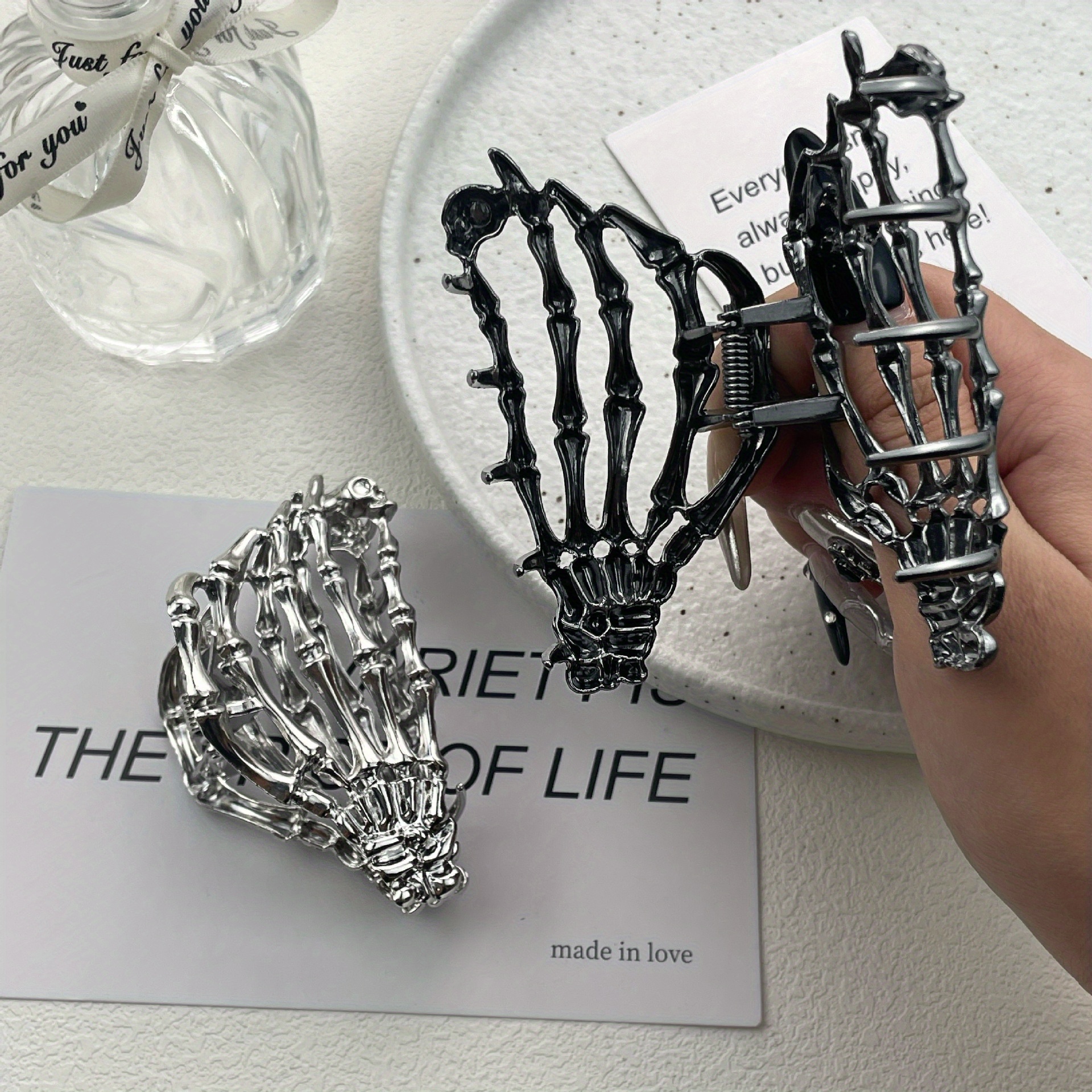 1pc fashionable punk style versatile skull hand hair claw - Temu
