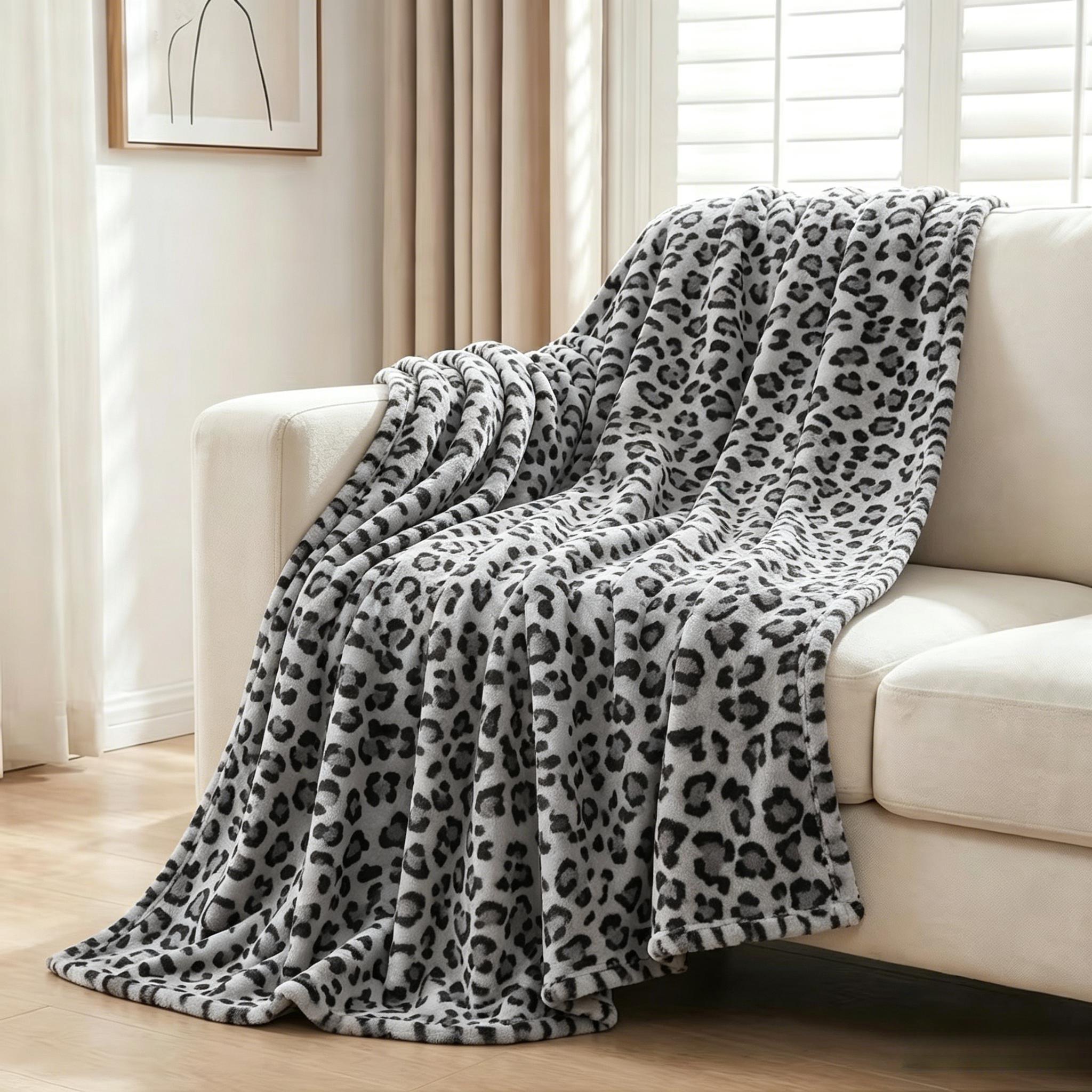 TEMU 1pc Gray Leopard Print Flannel Blanket, Suitable For Sofa, Travel, Bed, And Living Room. 1pc Leopard Print Plush Blanket For Autumn Home Decor,