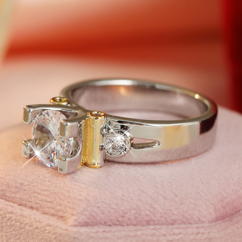 Women's Fashionable Luxury Round Synthetic Zirconia Set Ring