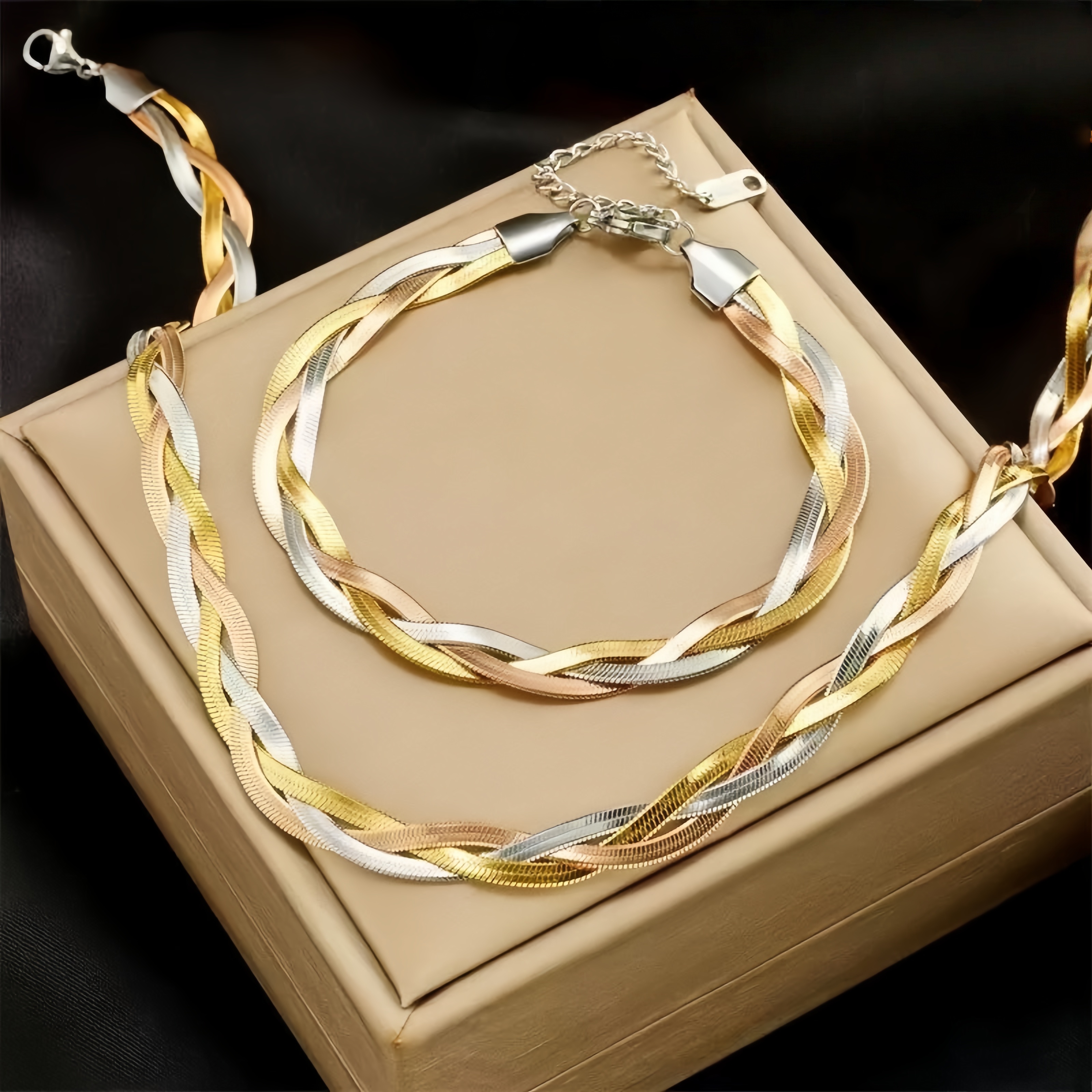 E-shop Hochwertiges Hypoallergenes Edelstahl -Halskette & Armband Set für Damen, 18K Goldbeschichtet, Anlaufgeschützt, Minimalistisch Elegant