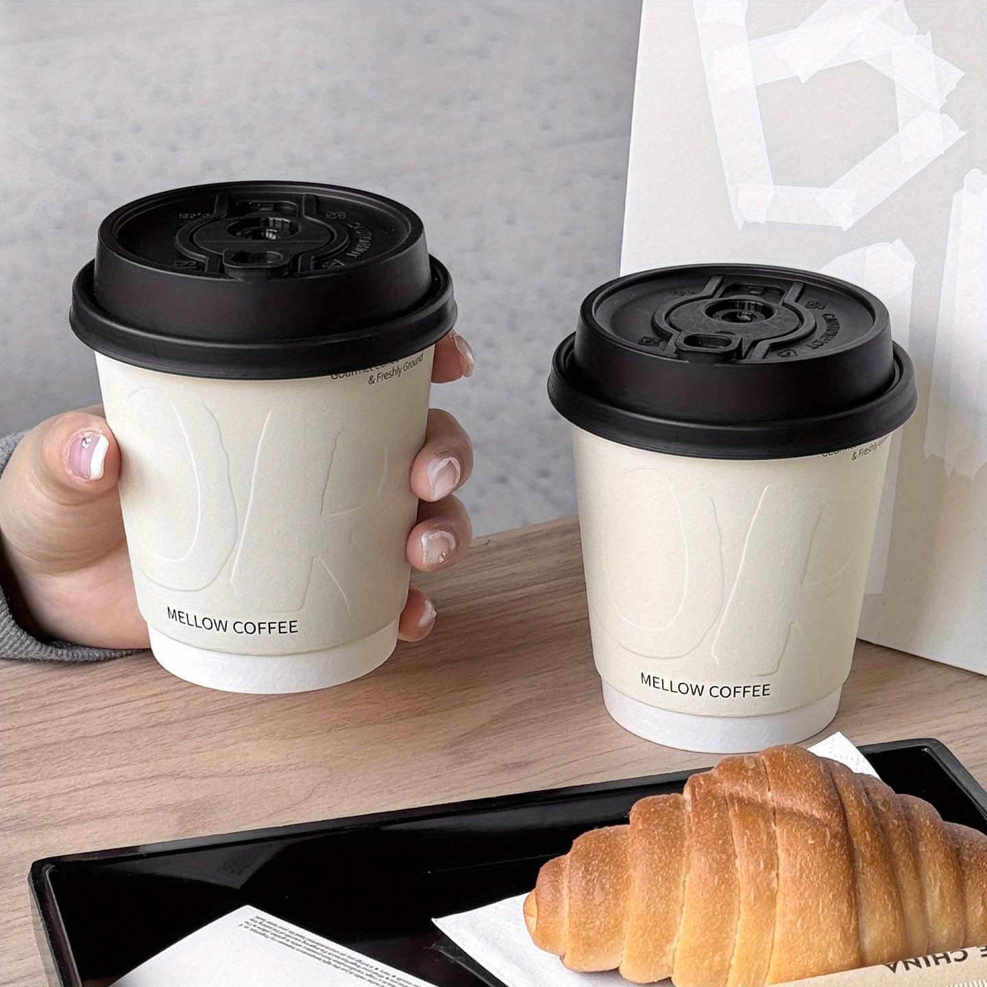 10 Sets - Embossed Disposable Coffee Cups, Milk Tea Cups, Water Cups, Hot  Drink Cups, Single-Use with Lids, Designed for Commercial Takeout,  Specifically for Hot Drinks, Milk Tea, And Coffee