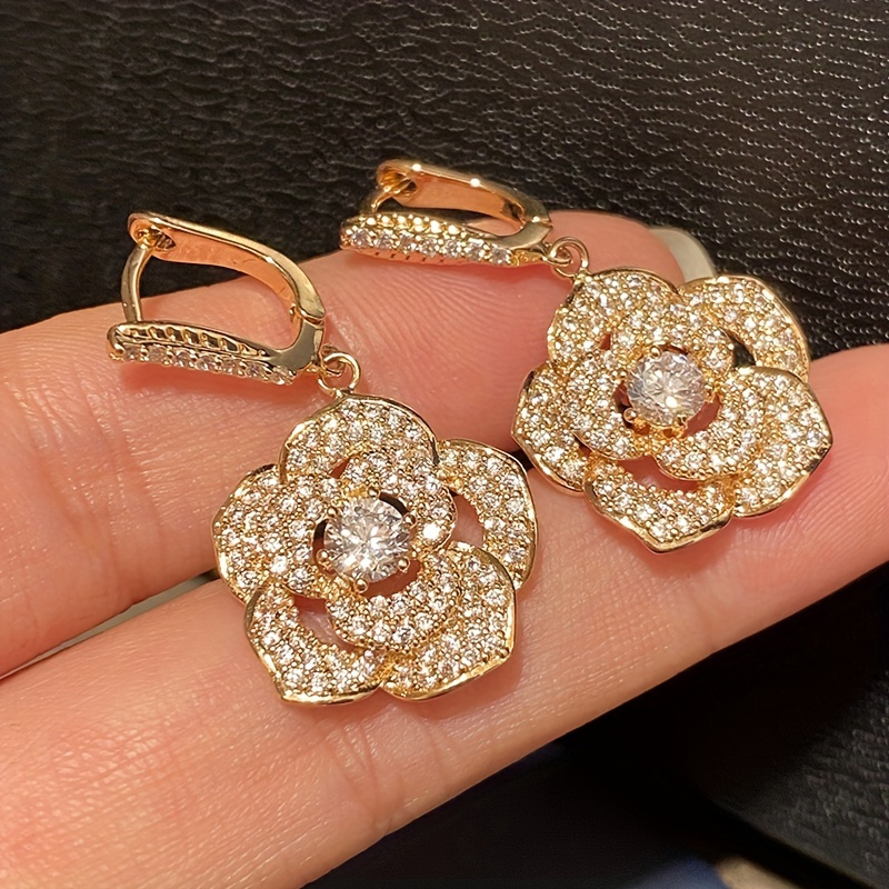 Image of 1 Pair Women's Fashion Hoop Earrings Exquisite Luxury Micro Pave Synthetic Zirconia Flower Earrings Women's Wedding Party Banquet Premium Outfit Jewelry Valentine's Day Gift