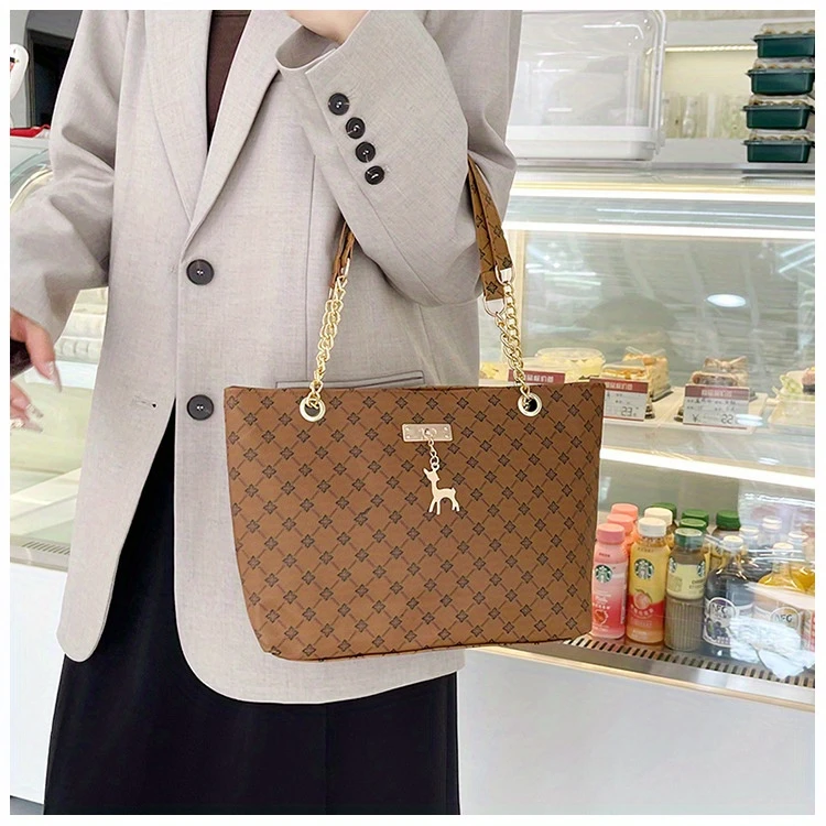 large capacity womens bag commuter retro stylish handbag shoulder bag niche tote bag details 10