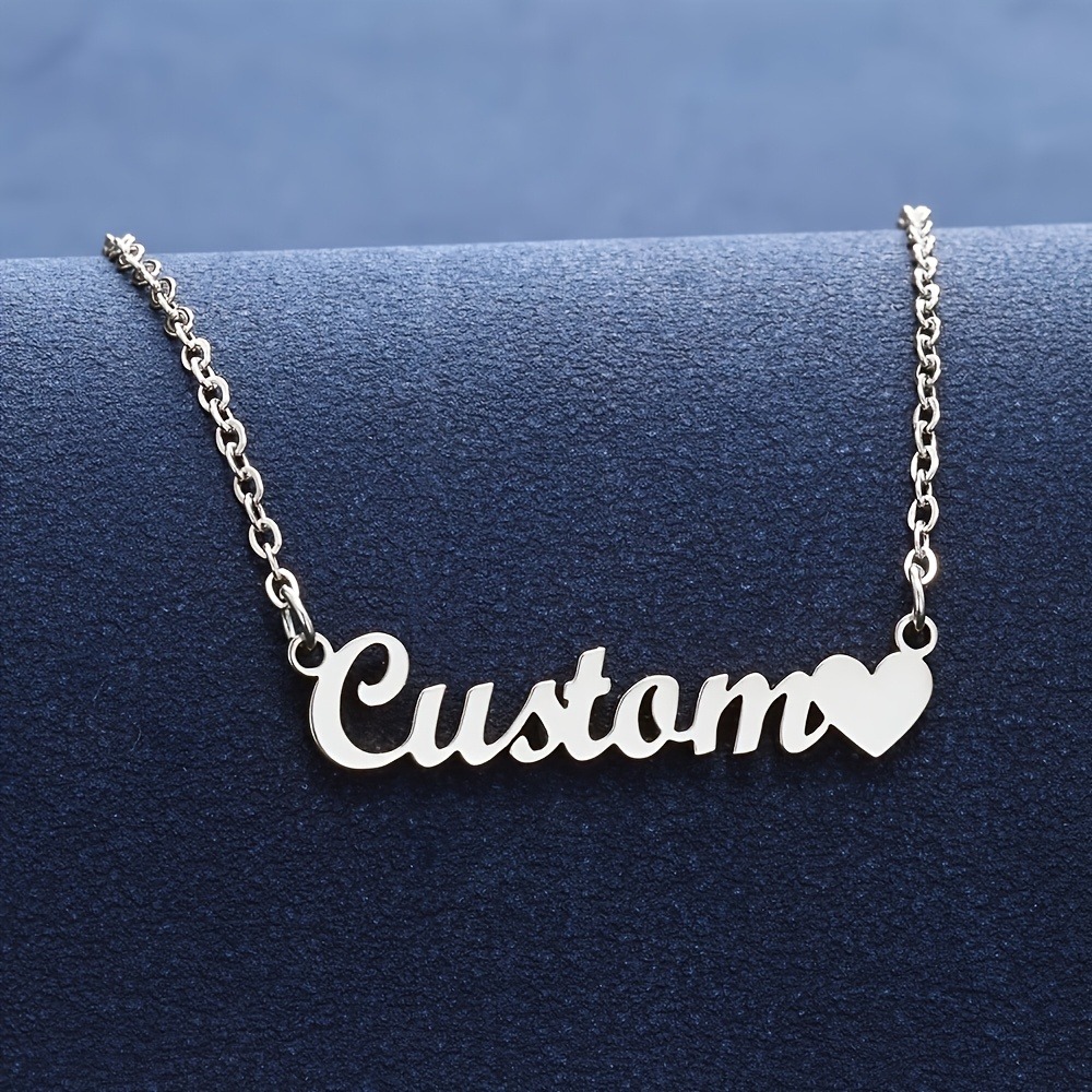Personalized Heart-Shaped Name Necklace — Minimalist Unisex Jewelry