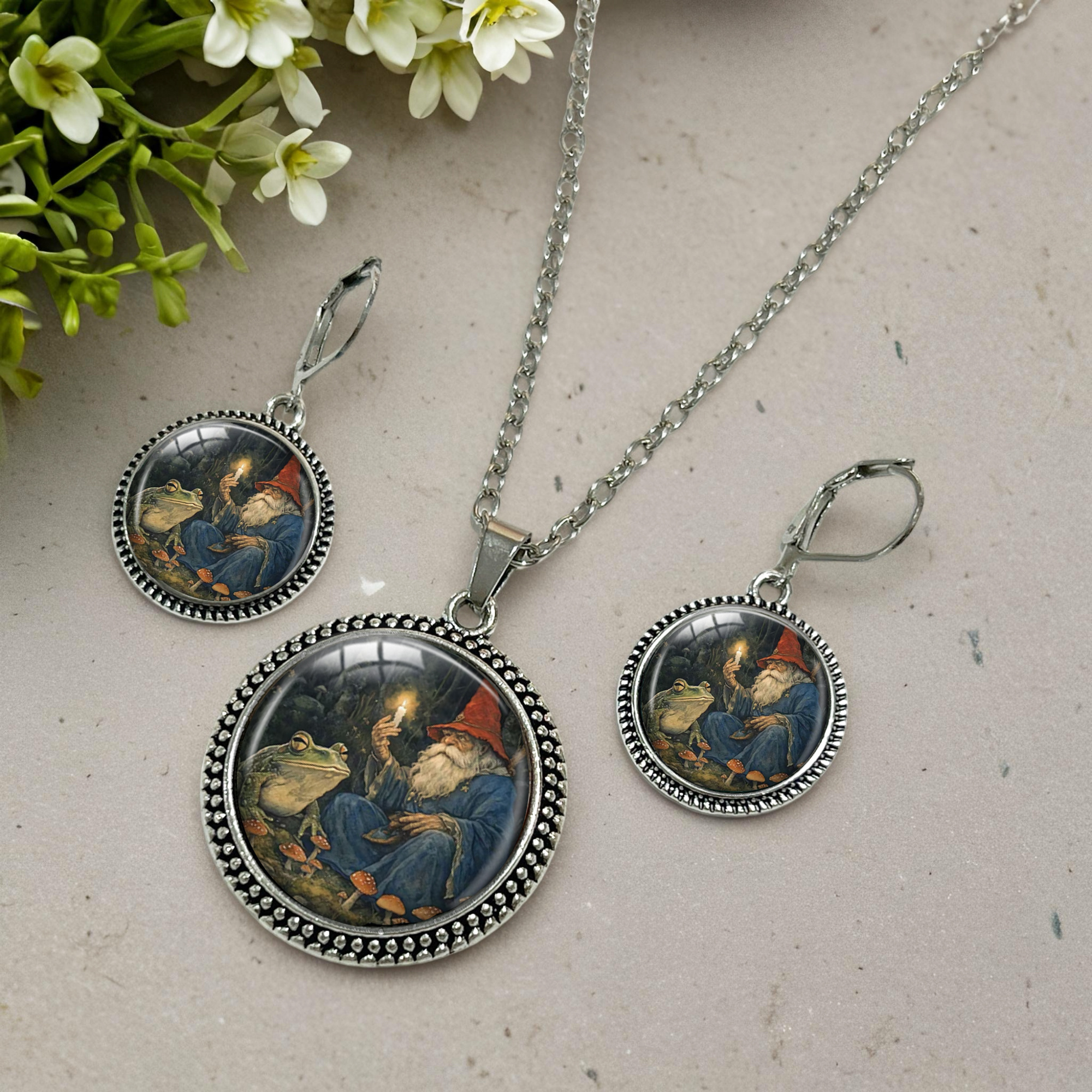 3pcs Red Hat Wizard Toad Dark Forest Jewelry Set