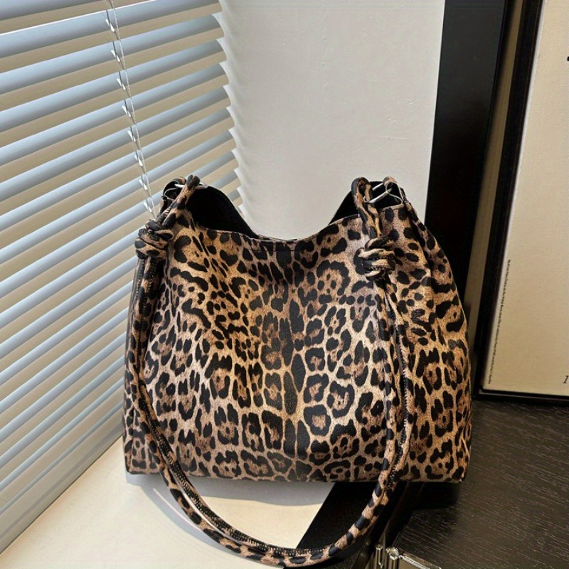 Image of Fashion Leopard Print Bag Women's Spring New 2025 Bag Large Capacity Crossbody Bag Versatile Commuter Shoulder Tote Bag
