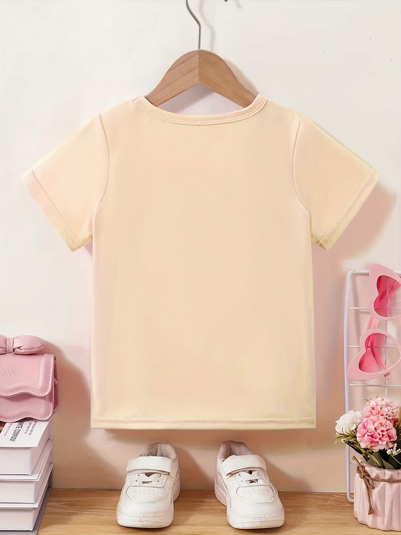 Girls' Casual Short-Sleeved T-Shirt with Random Prints