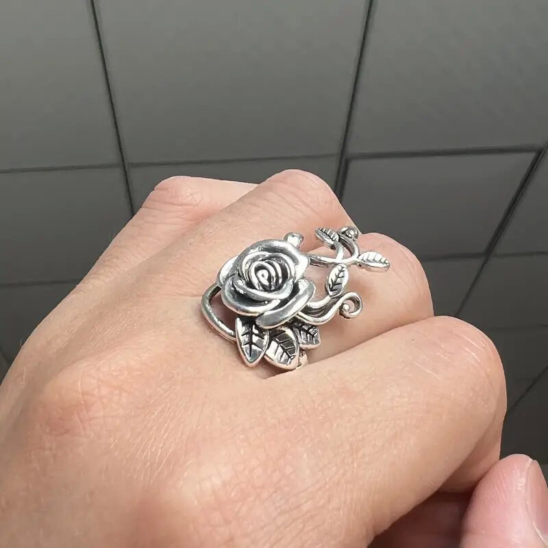 

1 Ring Women's Ring Vintage Rose Branch Vine Simple Personality Women's Ring