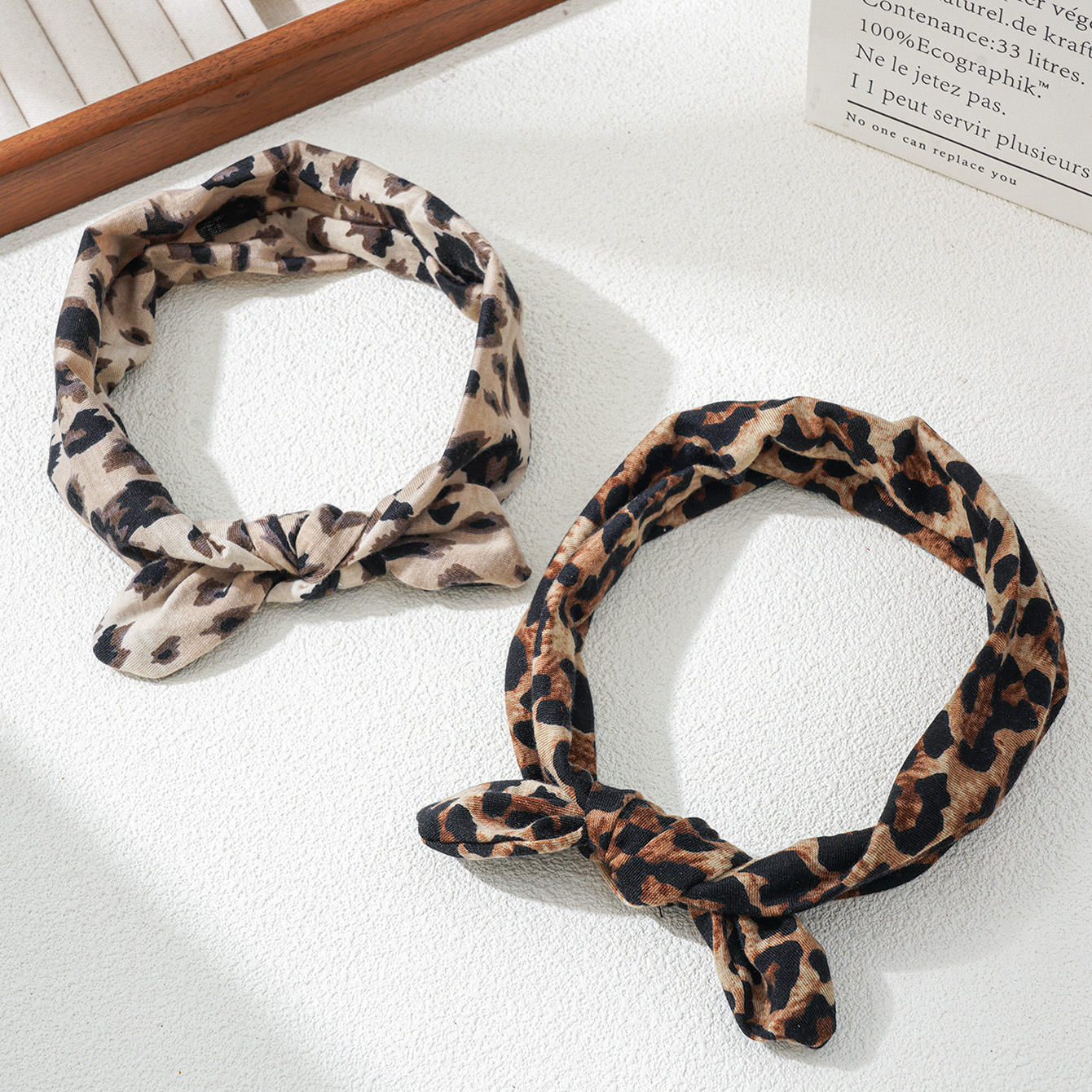 Image of 2pcs Vintage Leopard Print Wide Brim End Hair Band Fashionable Individual Trendy Women's Hair Care/makeup Stray Hair Clip Comfortable -friendly Suitable For Home/daily Shopping Wear
