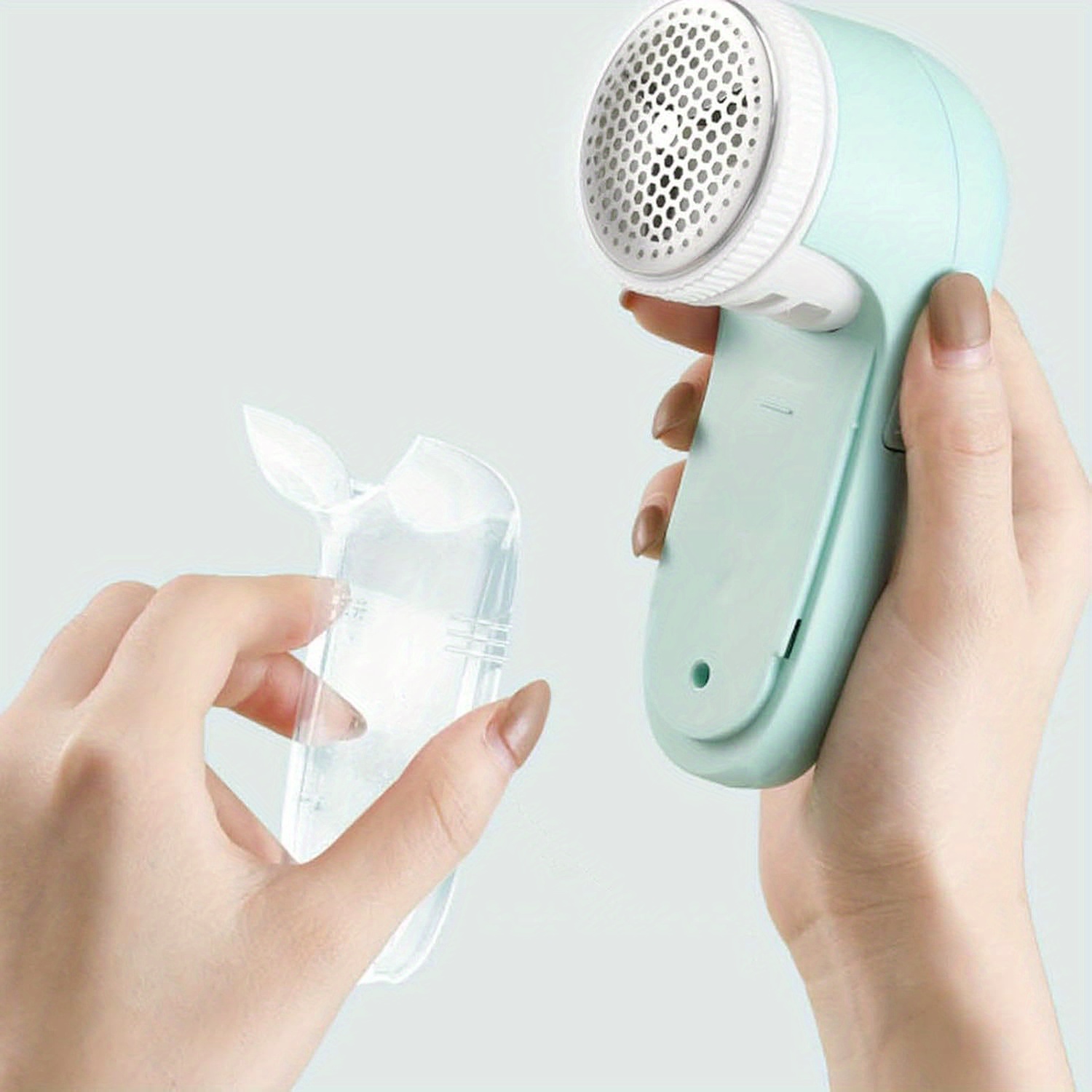 usb rechargeable electric lint remover portable fabric shaver for sweaters coats sofas curtains   lint and pilling remover Product details 5