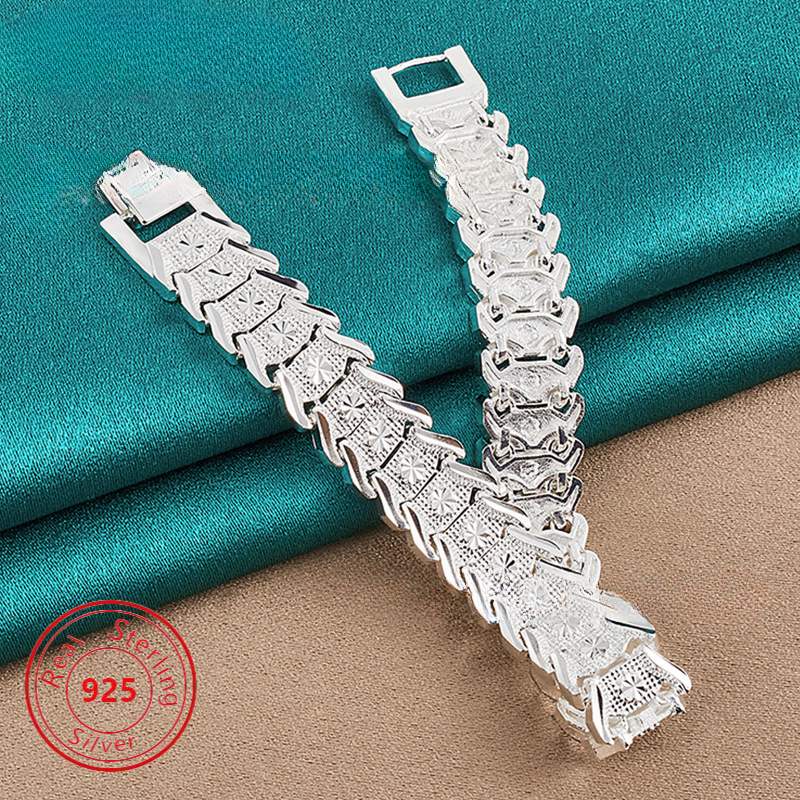 

A Wide Woven Silvery Bracelet In S925 - The Perfect Combination Of Personality And Fashion - The For